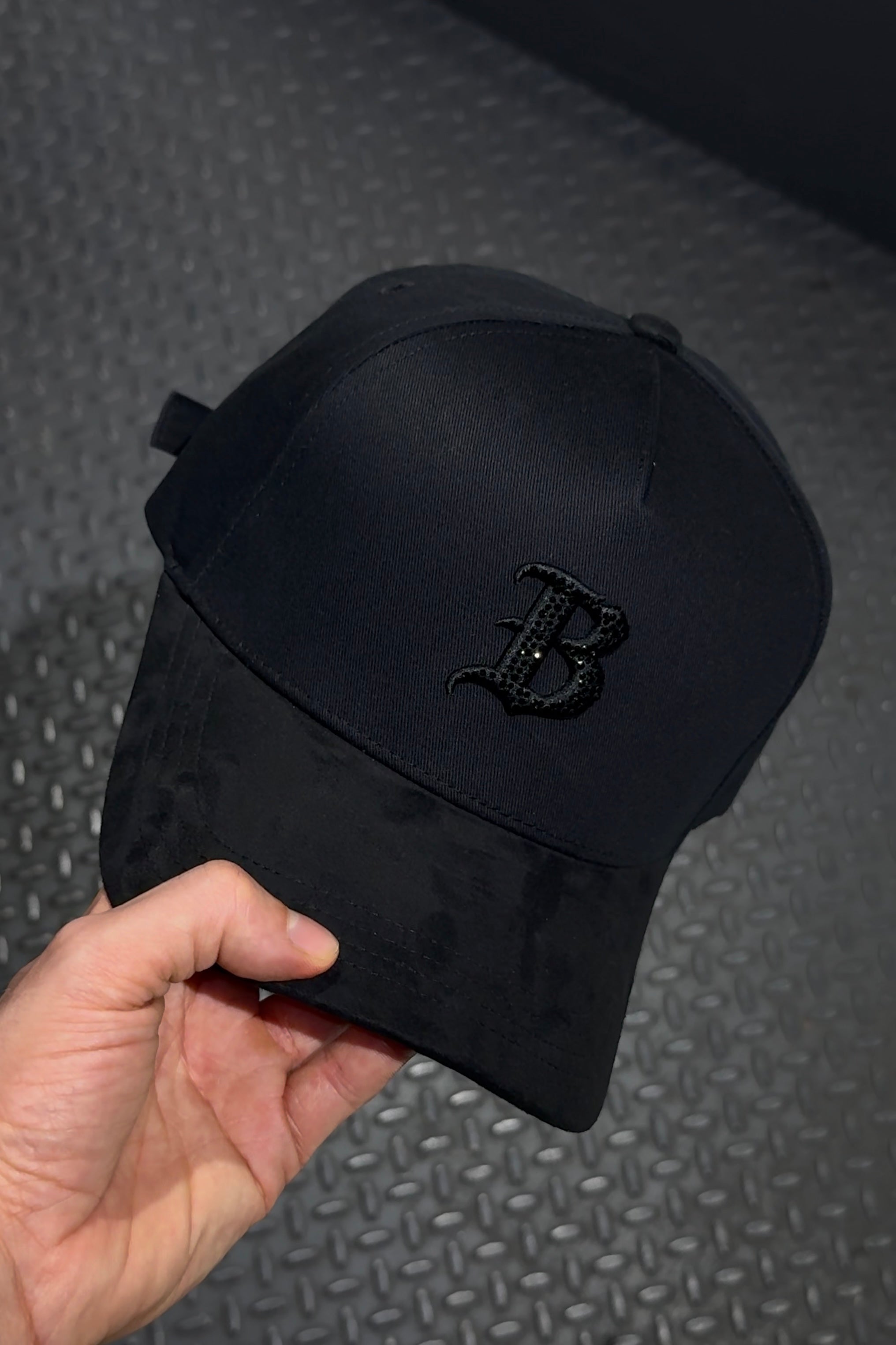 BlackAngel Shadow™ – Crystal Edition