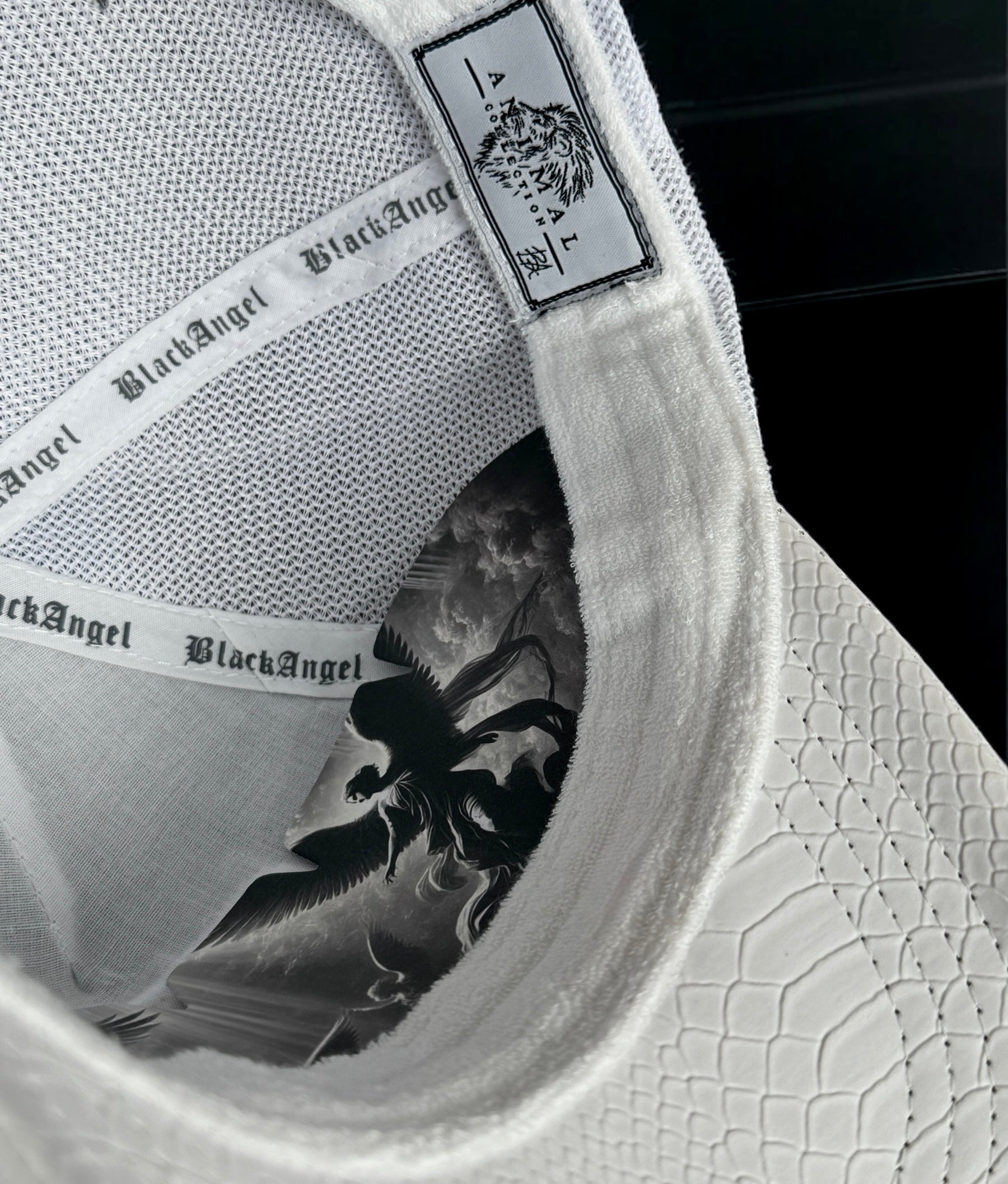 White Snake - Viper™ | Leather limited edition – BlackAngelcaps™