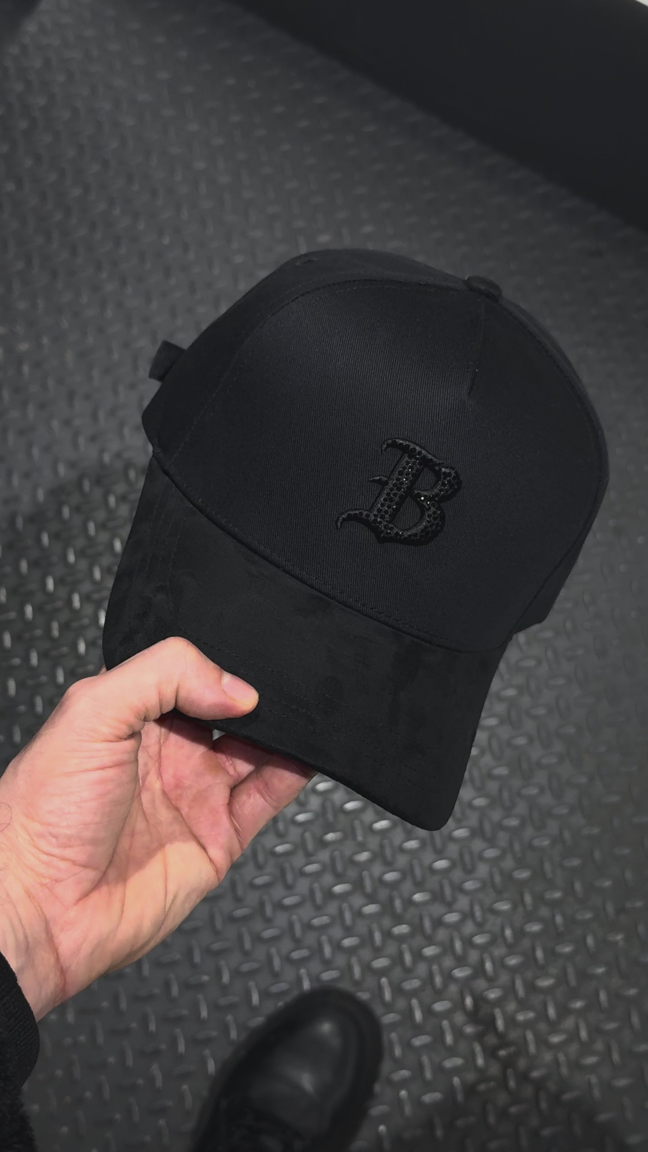 BlackAngel Shadow™ – Crystal Edition