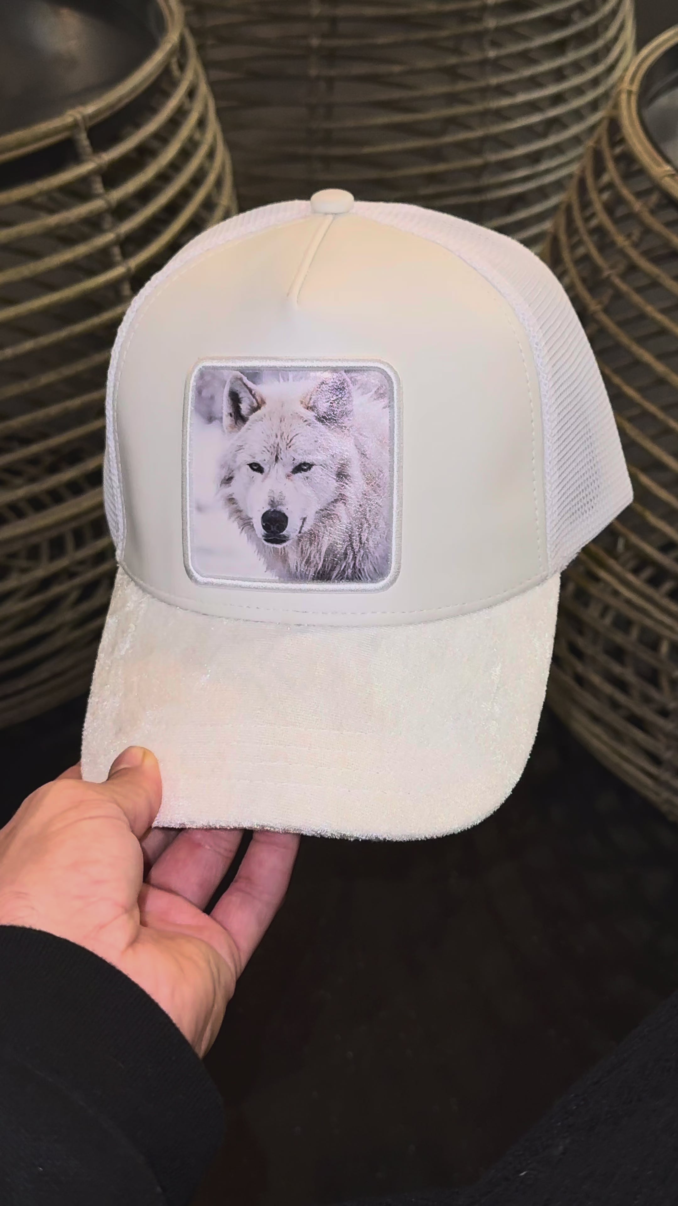 White Spirit™ - Lone wolf