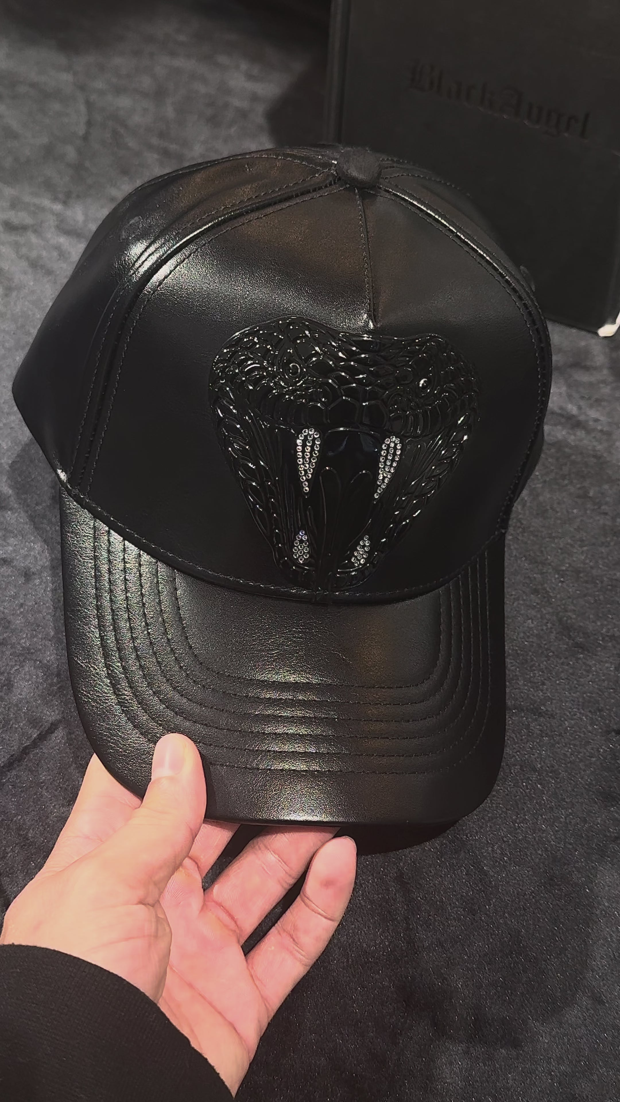 Venomous Diamond ™ Leather limited edition