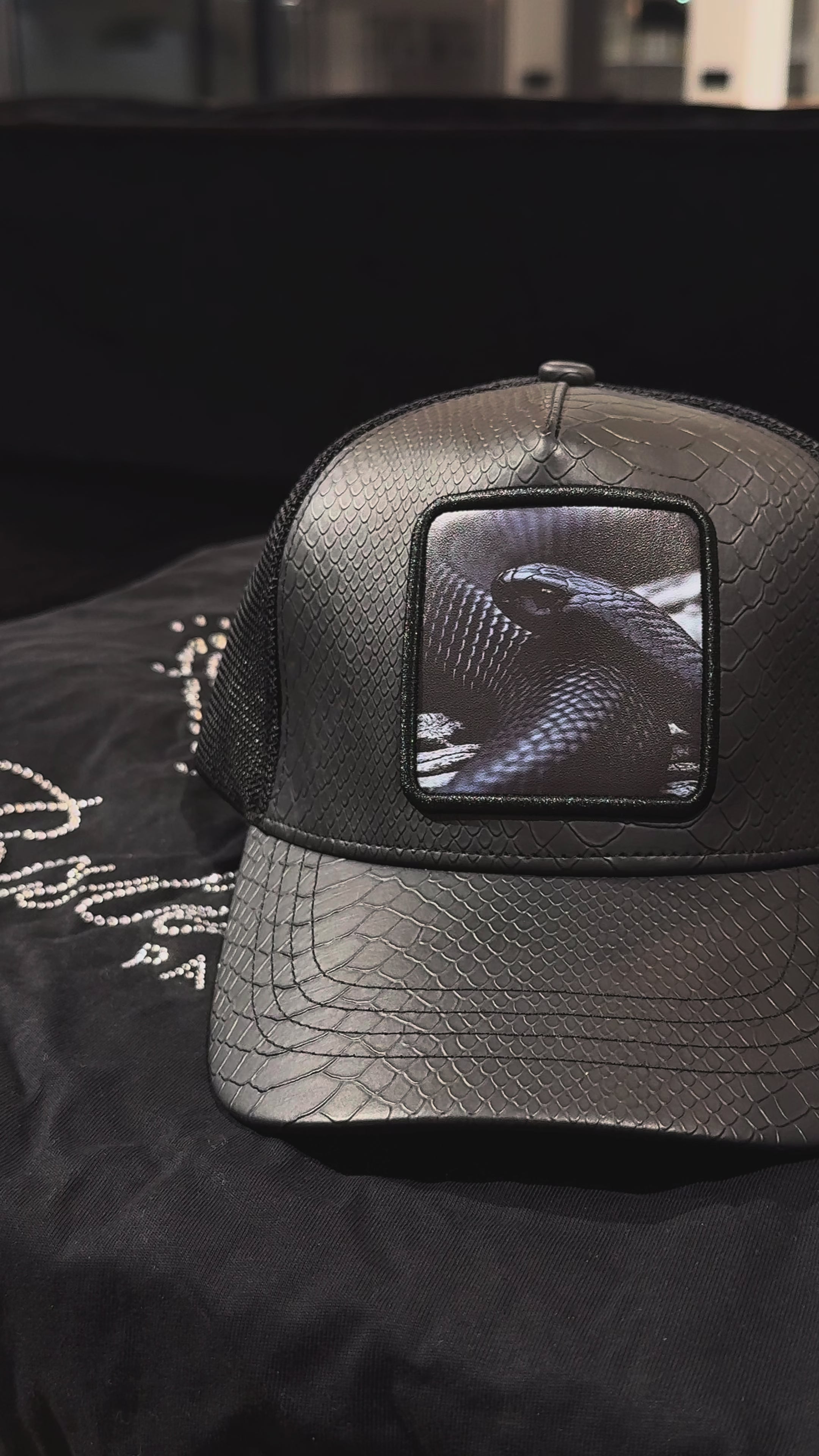 Venom - Black Mamba™ | Leather limited edition